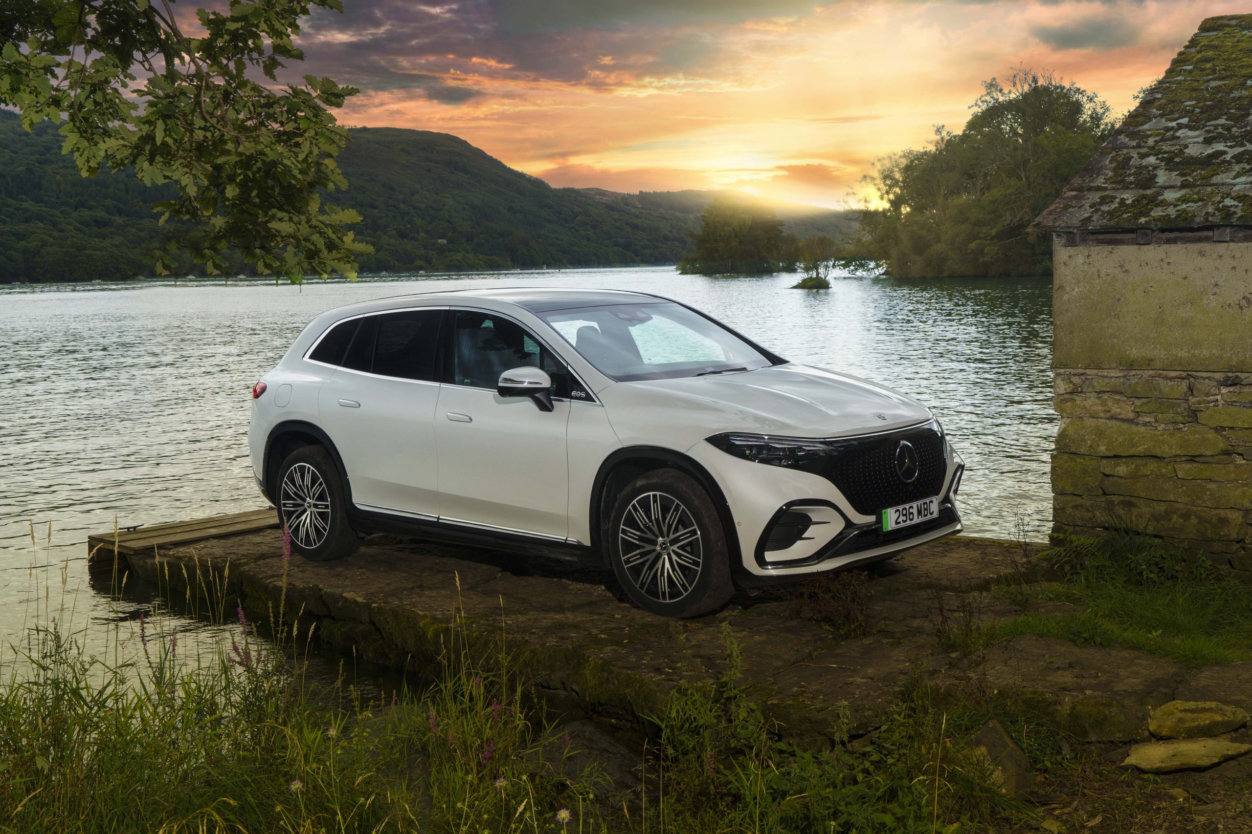 EQS SUV