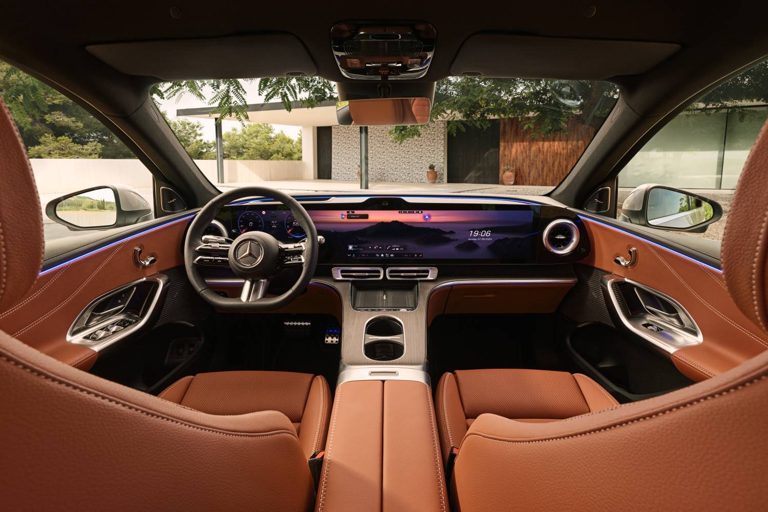 Mercedes GLC EV interior image