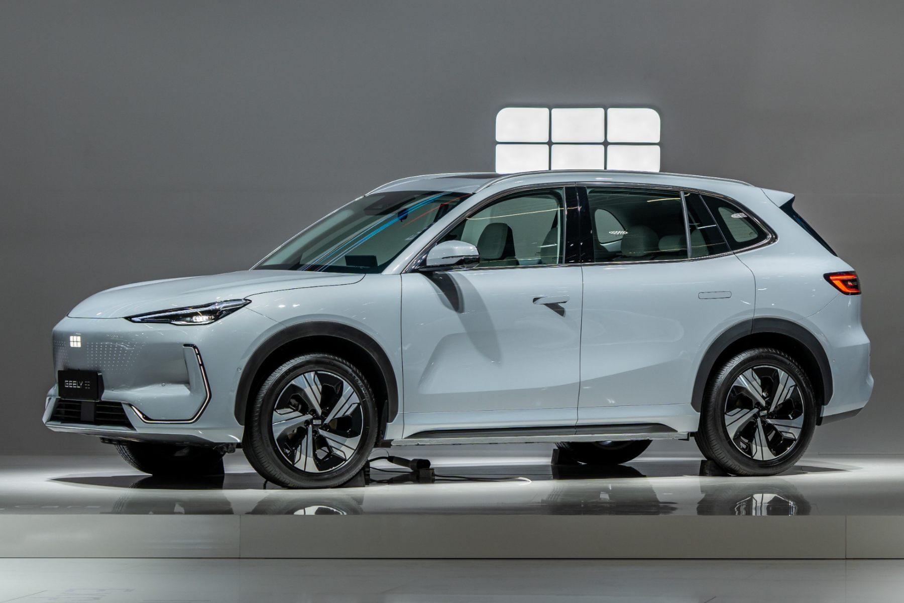 1 Geely EX5 exterior image