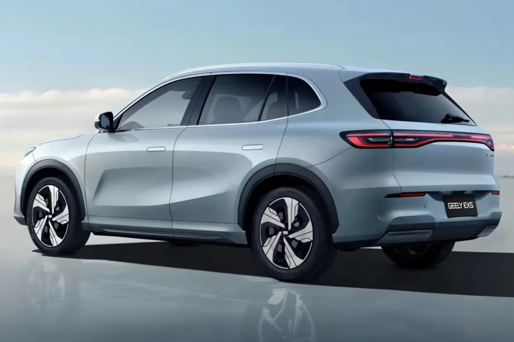 2 Geely EX5 engine image