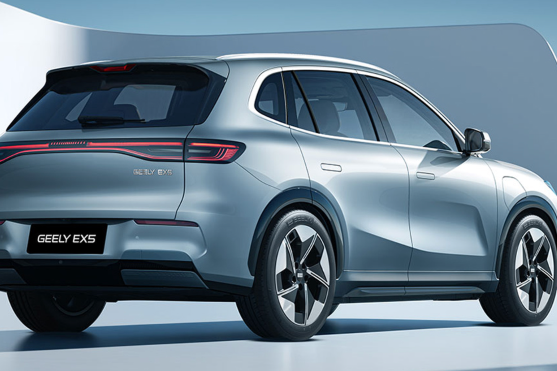 3 Geely EX5 boot space image